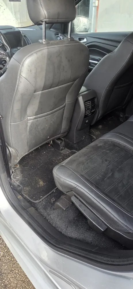 nettoyage vehicule arrière - Avant